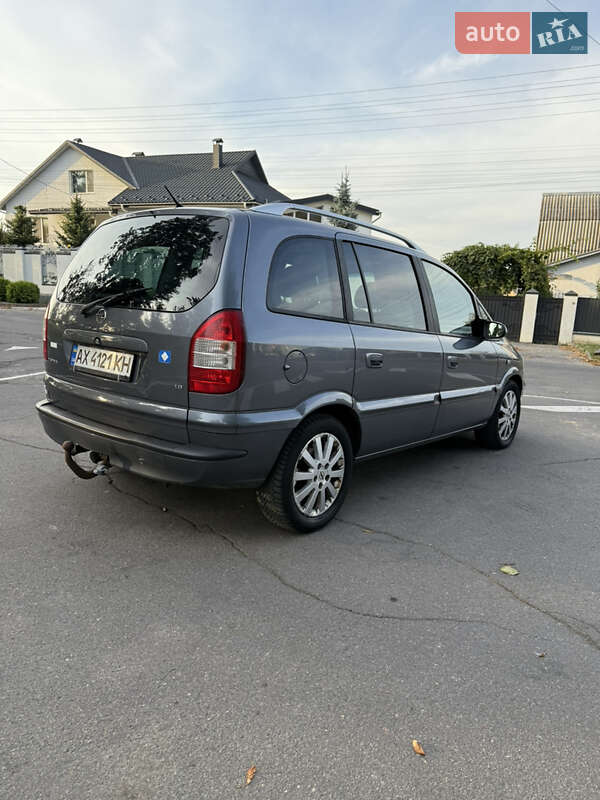 Минивэн Opel Zafira 2004 в Виннице