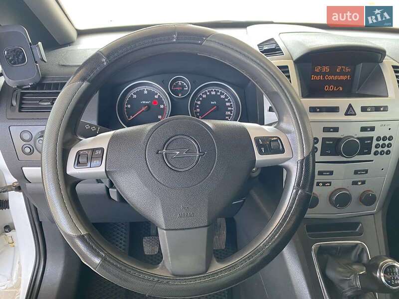 Минивэн Opel Zafira 2009 в Николаеве