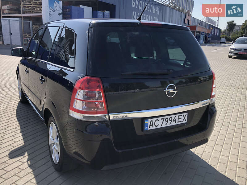 Минивэн Opel Zafira 2010 в Ковеле