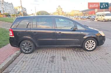Минивэн Opel Zafira 2008 в Луцке