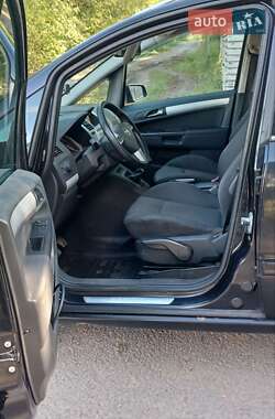 Минивэн Opel Zafira 2007 в 