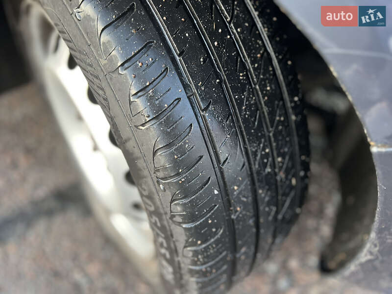 Минивэн Opel Zafira 2008 в Ровно