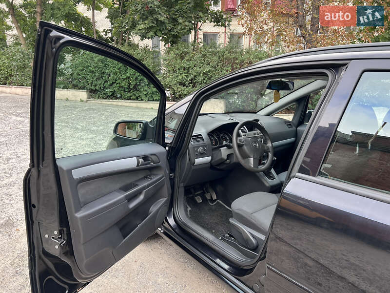 Минивэн Opel Zafira 2007 в Львове