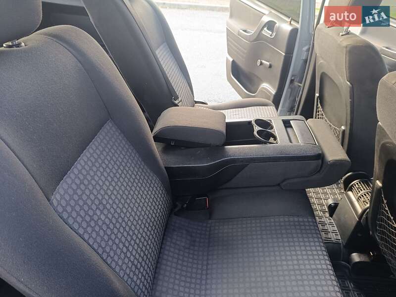 Минивэн Opel Zafira 2003 в Кривом Роге фото 22 Минивэн Opel Zafira 2003 в Кривом Роге