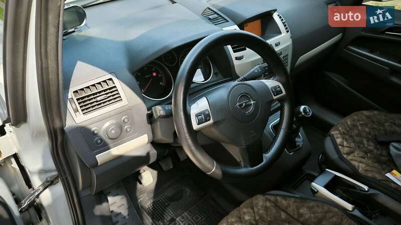 Мінівен Opel Zafira 2008 в Ходореві