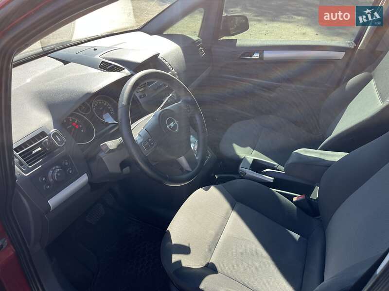 Мінівен Opel Zafira 2006 в Києві