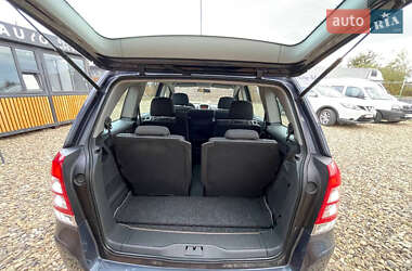 Минивэн Opel Zafira 2009 в 