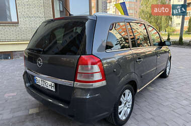 Минивэн Opel Zafira 2009 в 