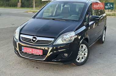 Минивэн Opel Zafira 2012 в 
