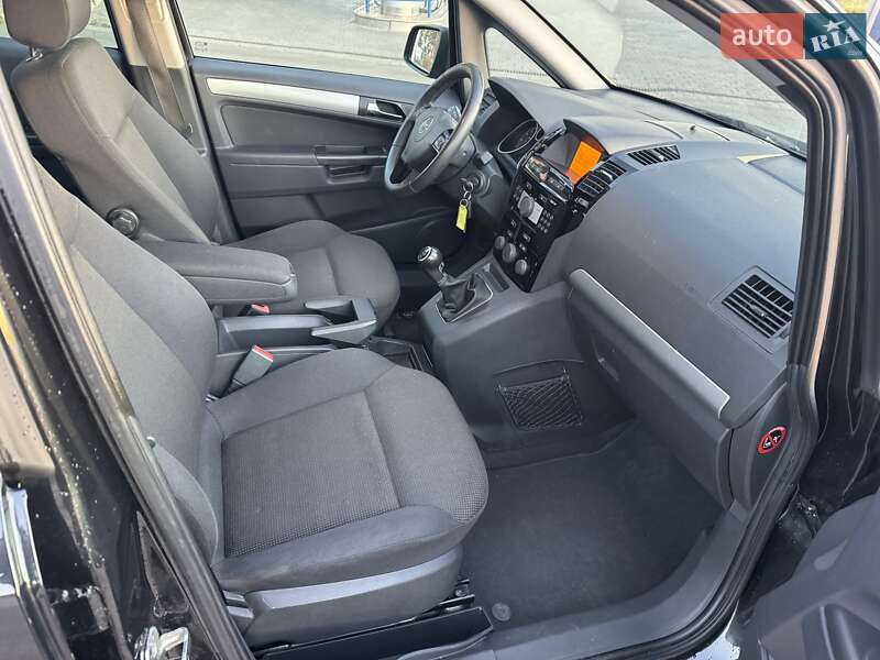 Мінівен Opel Zafira 2012 в Шепетівці