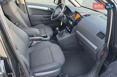 Минивэн Opel Zafira 2012 в 
