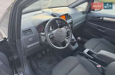 Минивэн Opel Zafira 2012 в 