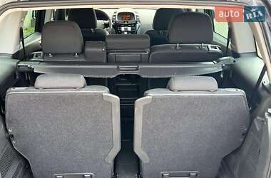 Минивэн Opel Zafira 2010 в 