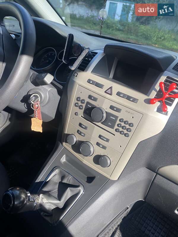 Мінівен Opel Zafira 2008 в Радомишлі