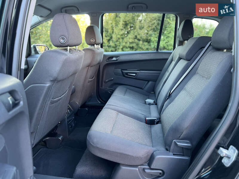 Мінівен Opel Zafira 2009 в Старокостянтинові