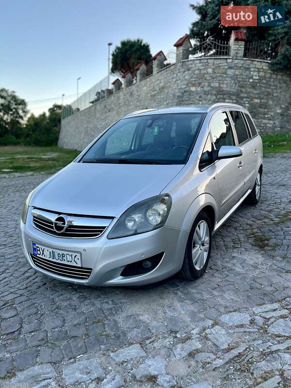 Мінівен Opel Zafira 2008 в Кам'янець-Подільському