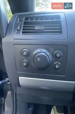 Минивэн Opel Zafira 2012 в 