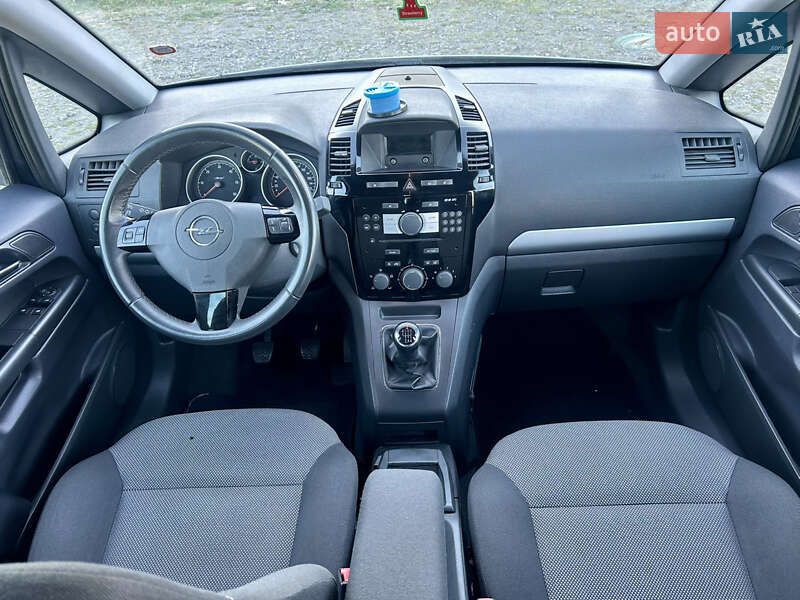 Минивэн Opel Zafira 2012 в Львове фото 16 Минивэн Opel Zafira 2012 в Львове