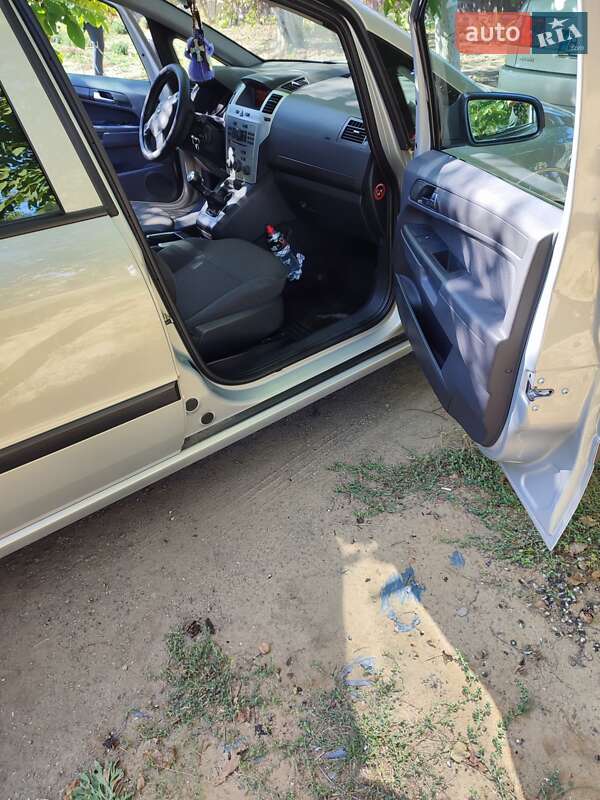 Мінівен Opel Zafira 2009 в Баштанці