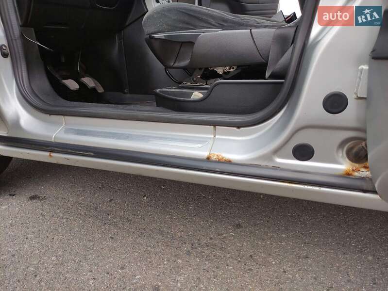 Минивэн Opel Zafira 2003 в Пирятине