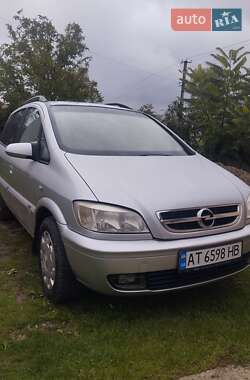 Минивэн Opel Zafira 2003 в Ивано-Франковске