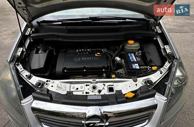 Минивэн Opel Zafira 2007 в 