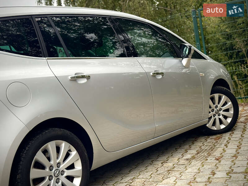 Минивэн Opel Zafira 2012 в Стрые