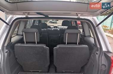Минивэн Opel Zafira 2009 в 