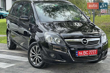 Минивэн Opel Zafira 2011 в 