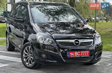 Минивэн Opel Zafira 2011 в 