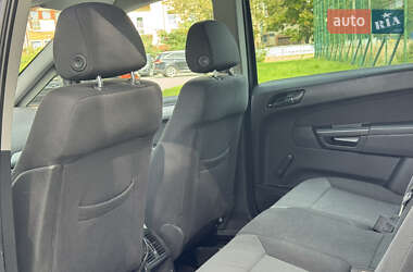 Минивэн Opel Zafira 2011 в 