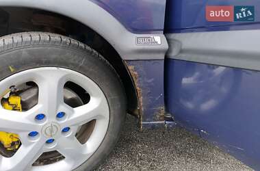 Минивэн Opel Zafira 2002 в 