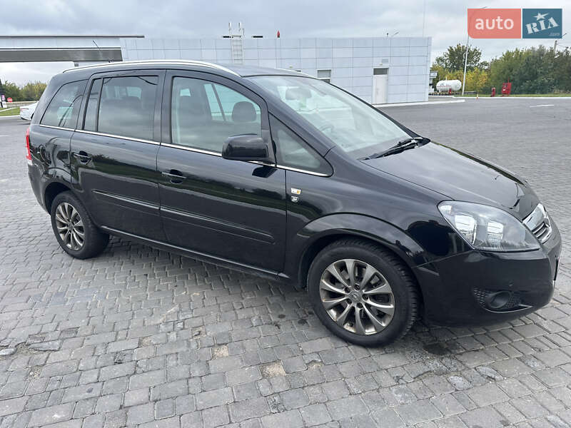 Минивэн Opel Zafira 2010 в Одессе