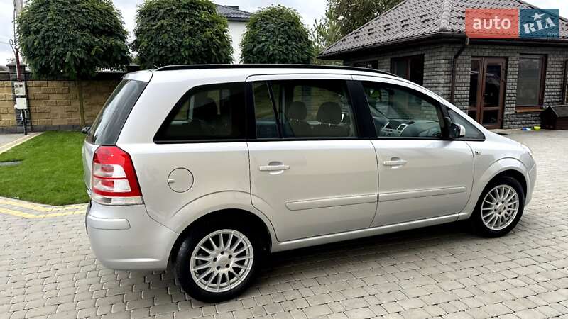 Opel Zafira 2009