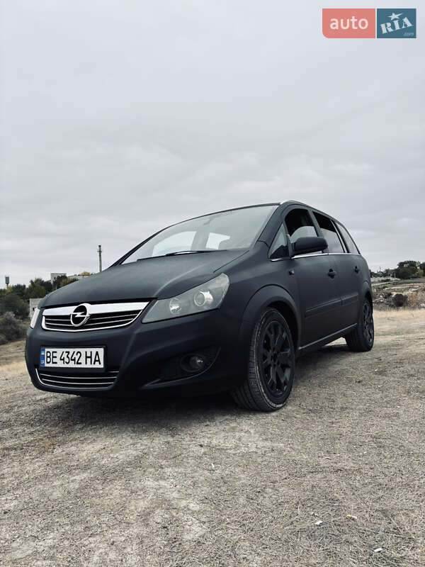 Минивэн Opel Zafira 2008 в Николаеве