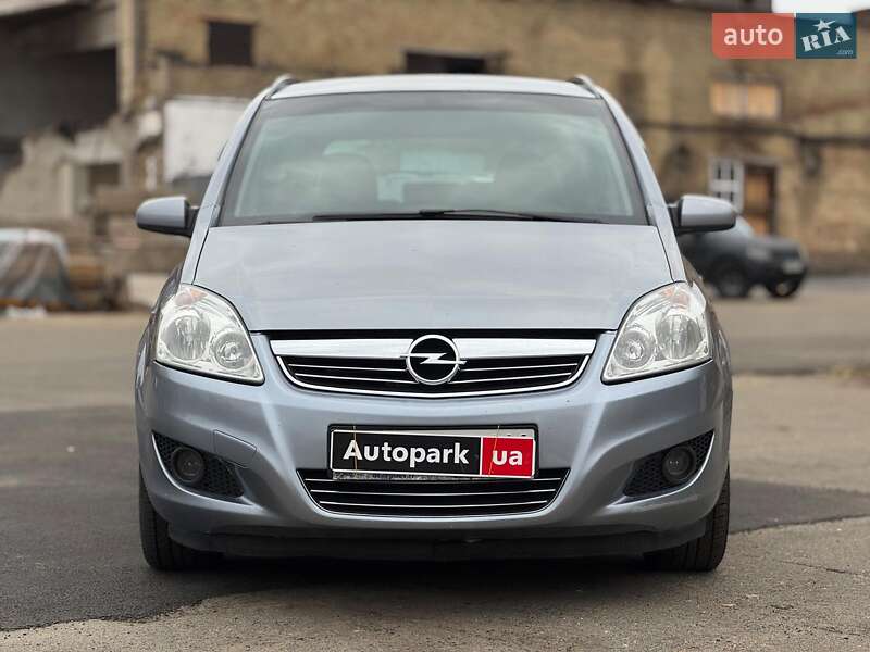 Минивэн Opel Zafira 2008 в Киеве фото 4 Минивэн Opel Zafira 2008 в Киеве