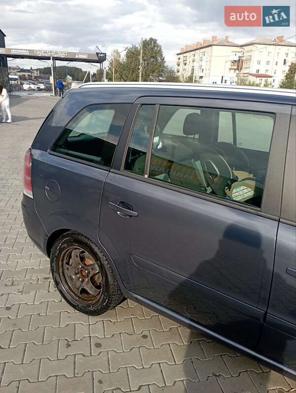 Минивэн Opel Zafira 2006 в Ковеле