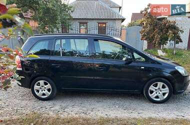 Минивэн Opel Zafira 2005 в  фото 8 Минивэн Opel Zafira 2005 в