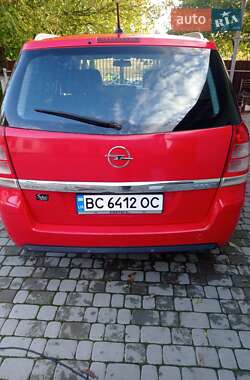 Минивэн Opel Zafira 2010 в 