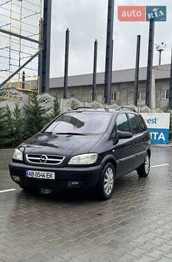 Минивэн Opel Zafira 2003 в Могилев-Подольске