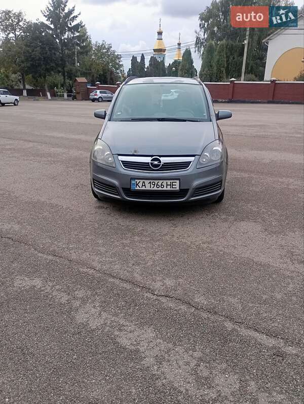 Мінівен Opel Zafira 2006 в Фастові