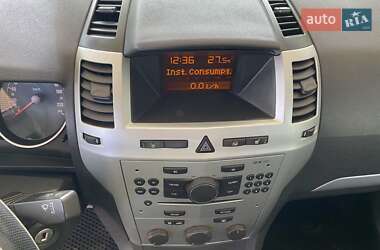 Минивэн Opel Zafira 2009 в 