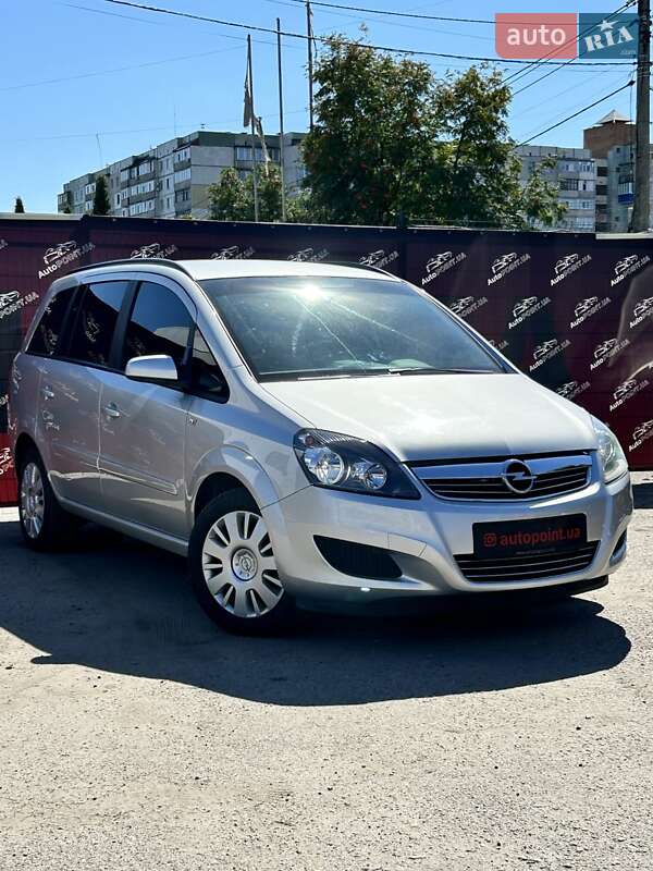 Opel Zafira 2012