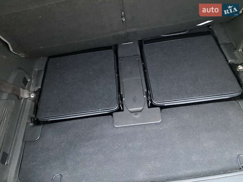 Мінівен Opel Zafira 2010 в Ромнах