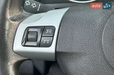 Минивэн Opel Zafira 2009 в 