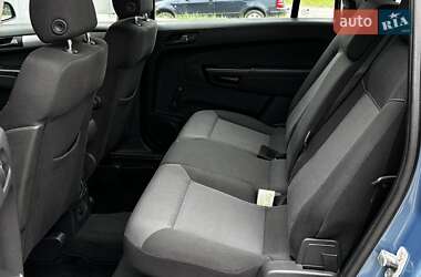 Минивэн Opel Zafira 2008 в 