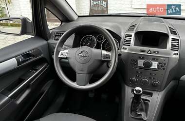 Минивэн Opel Zafira 2008 в 