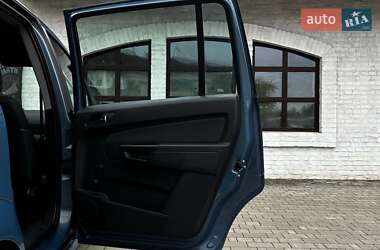 Минивэн Opel Zafira 2008 в 