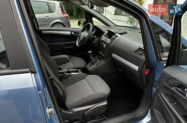 Минивэн Opel Zafira 2008 в 
