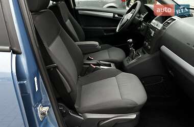 Минивэн Opel Zafira 2008 в 